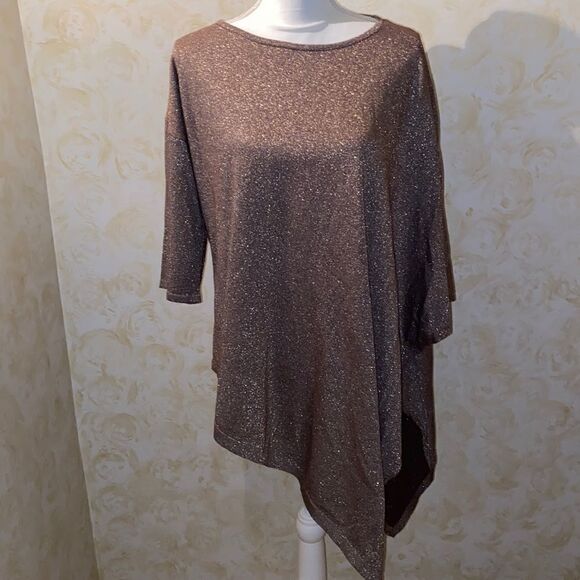 NWOT! Chico’s Gold Shimmery Poncho! - Picture 13 of 13